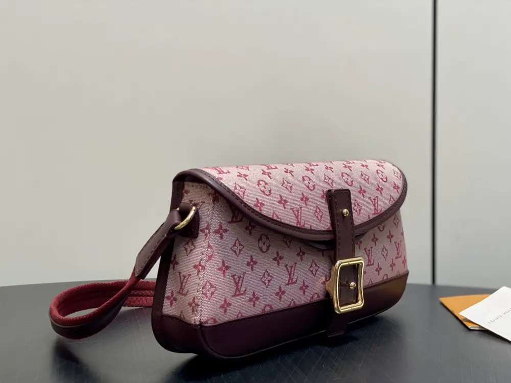 Louis Vuitton Винтажная джинсовая сумка багет 26 см — Фото 2