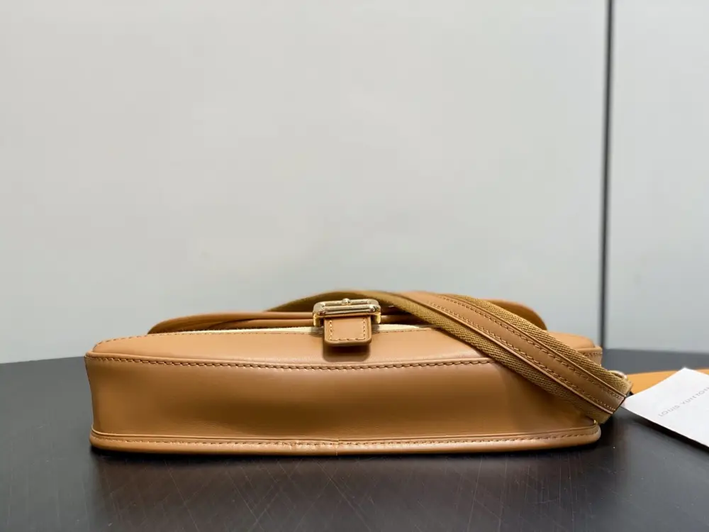 Louis Vuitton Вінтажна джинсова сумка багет 26 см — Фото 4