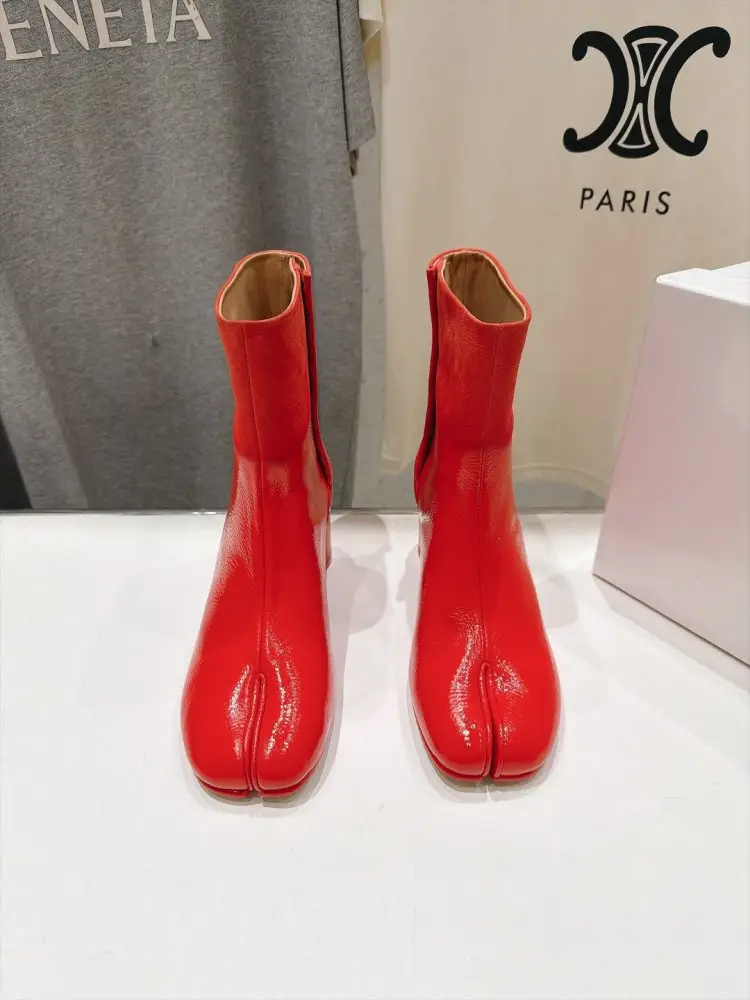 Maison Margiela MM6 Ботильоны с раздельным носком и массивным каблуком — Фото 2