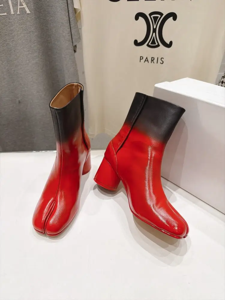 Maison Margiela MM6 Ботильоны с раздельным носком и массивным каблуком — Фото 3