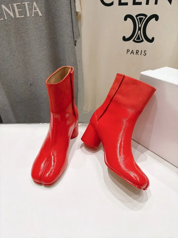 Maison Margiela MM6 Ботильоны с раздельным носком и массивным каблуком — Фото 3