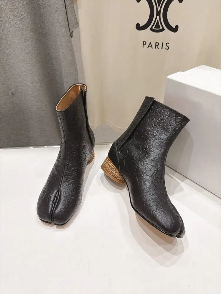 Maison Margiela MM6 Ботильоны с раздельным носком и массивным каблуком — Фото 3