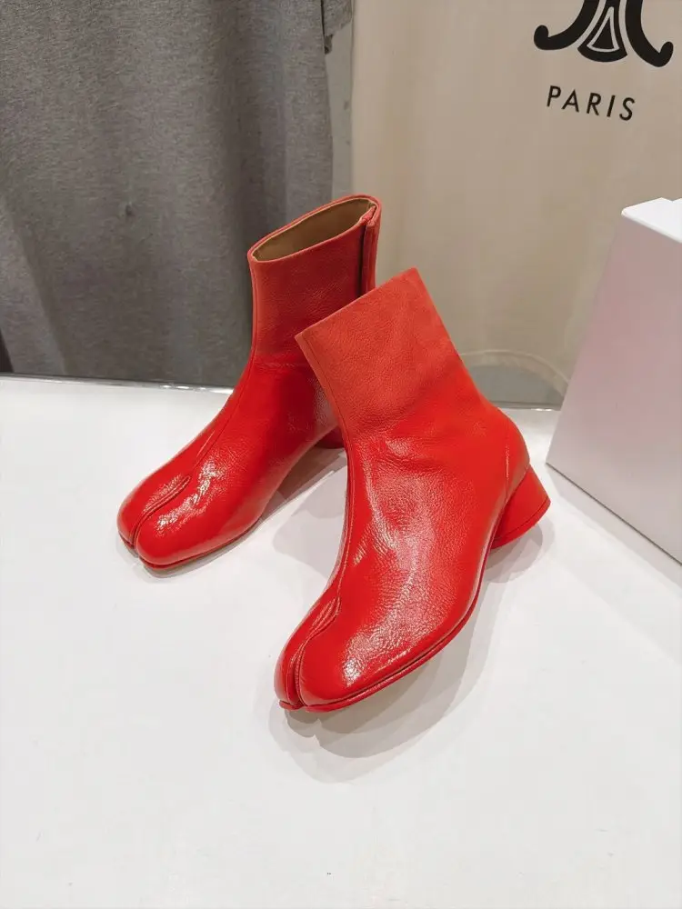 Maison Margiela MM6 Ботильоны с раздельным носком и массивным каблуком — Фото 4