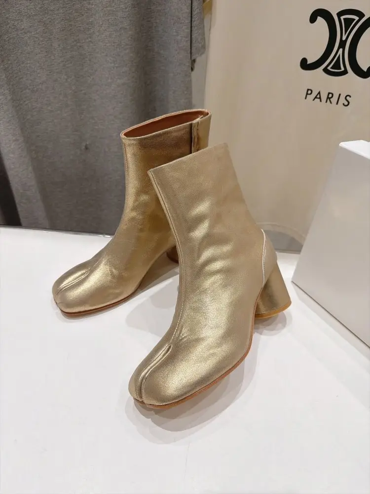 Maison Margiela MM6 Ботильоны с раздельным носком и массивным каблуком — Фото 4