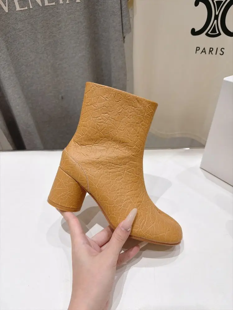 Maison Margiela MM6 Ботильоны с раздельным носком и массивным каблуком — Фото 5