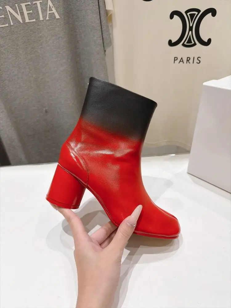 Maison Margiela MM6 Ботильоны с раздельным носком и массивным каблуком — Фото 5