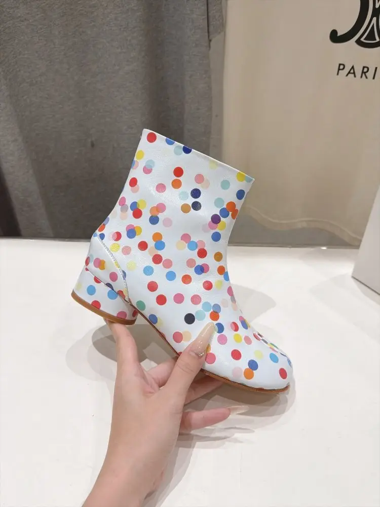 Maison Margiela MM6 Ankle boots from split the toe and massive heel — Photo 5