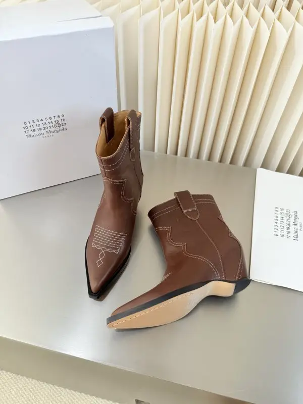 Maison Margiela MM6 Ботильоны MM6 Retro с острым носком и танкеткой — Фото 3