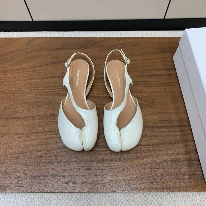 Maison Margiela MM6 — Балетки Tabi з роздвоєним носком