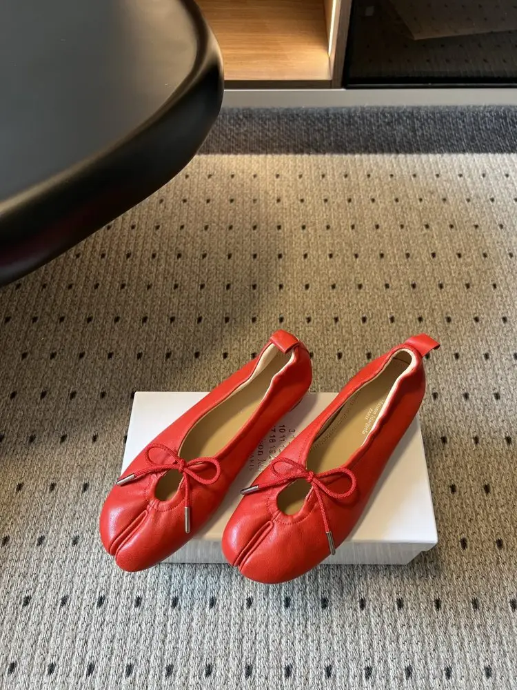 Maison Margiela MM6 Ballet shoes Tabi from bifurcated the toe — Photo 2