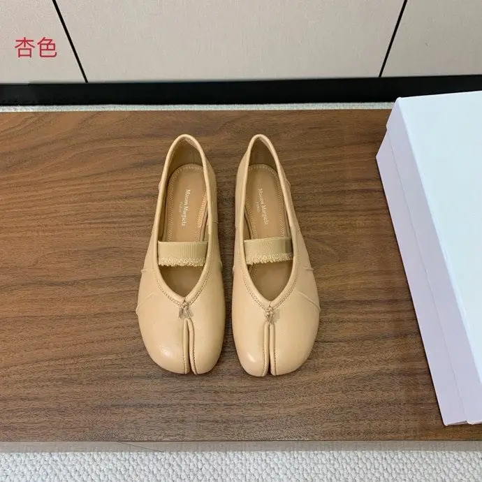 Maison Margiela MM6 Балетки Tabi с раздвоенным носком — Фото 2