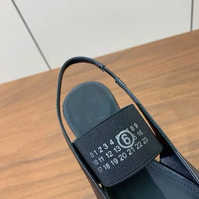 Maison Margiela MM6 Ballet shoes Tabi from bifurcated the toe — Photo 3