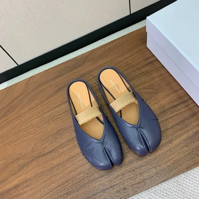 Maison Margiela MM6 Балетки Tabi с раздвоенным носком — Фото 3