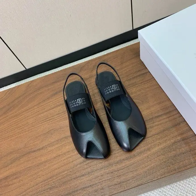 Maison Margiela MM6 Ballet shoes Tabi from bifurcated the toe — Photo 4