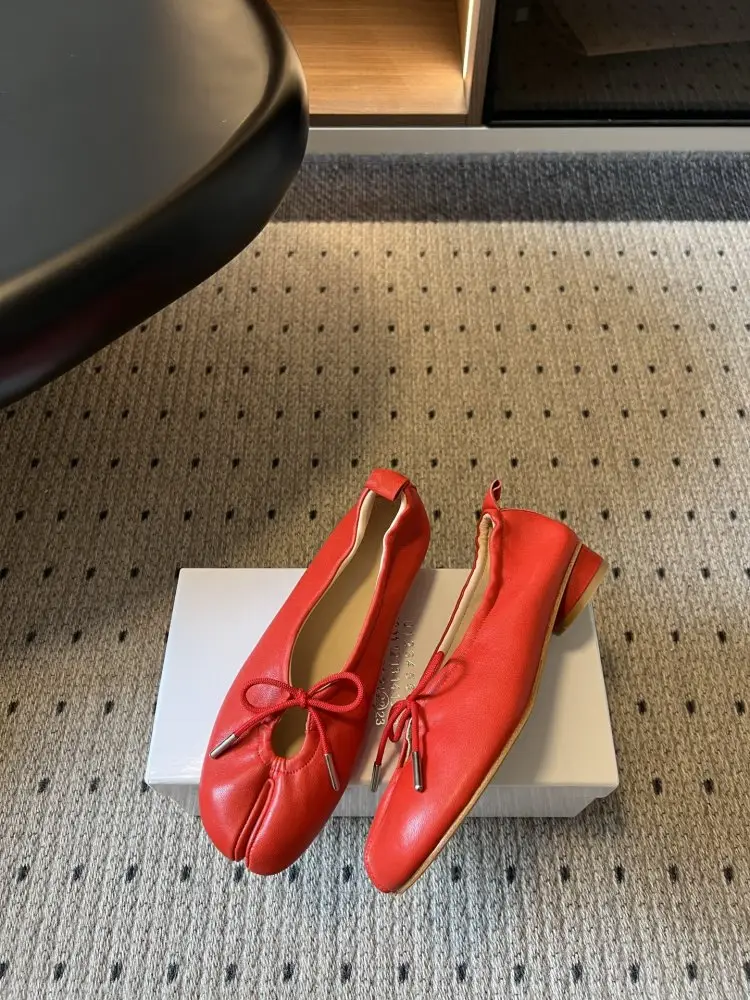 Maison Margiela MM6 Ballet shoes Tabi from bifurcated the toe — Photo 4