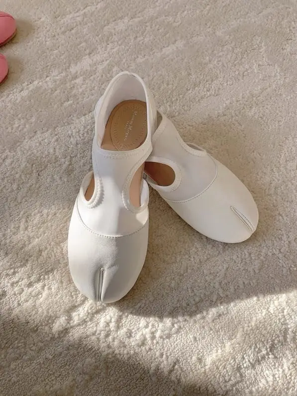 Maison Margiela MM6 — Балетки Tabi с раздельным носком