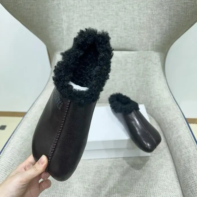 Maison Margiela MM6 Ballet shoes winter on fur — Photo 2