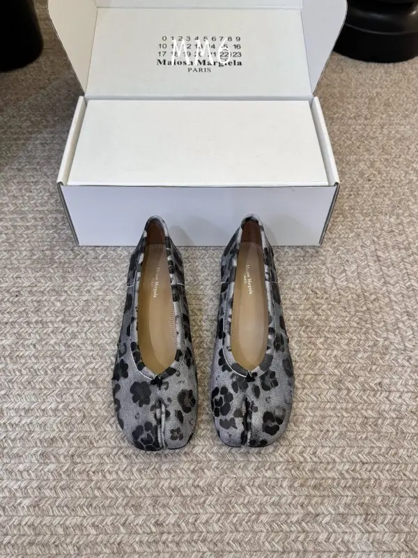 Maison Margiela MM6 — Балетки