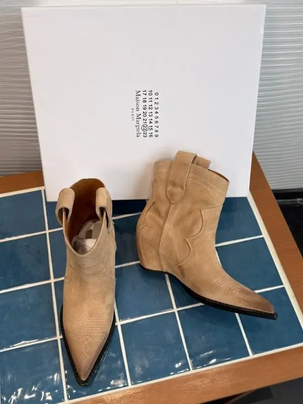 Maison Margiela MM6 Boots leather women's — Photo 3