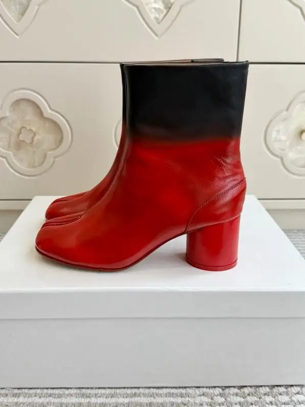 Maison Margiela MM6 Черевики MM6 Tabi з роздільним носком і масивним каблуком — Фото 2