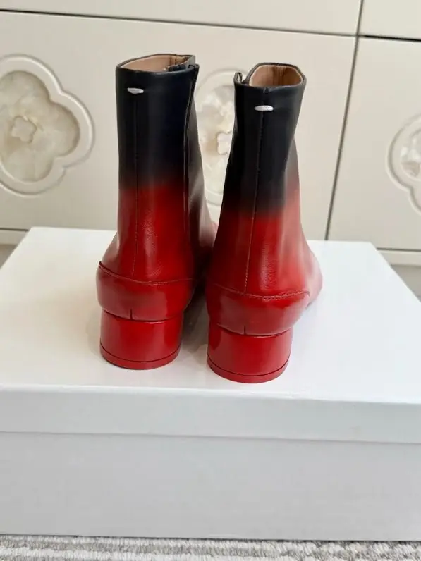 Maison Margiela MM6 Boots MM6 Tabi from split the toe and massive heel — Photo 4