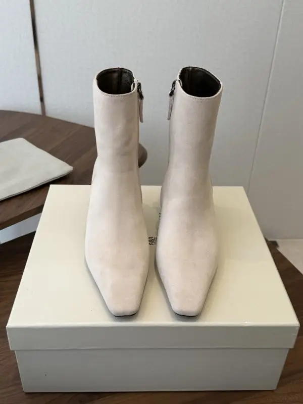 Maison Margiela MM6 Boots on stud — Photo 2