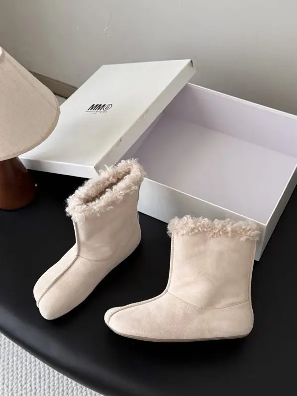 Maison Margiela MM6 — Черевики Tabi шкіряні на хутрі