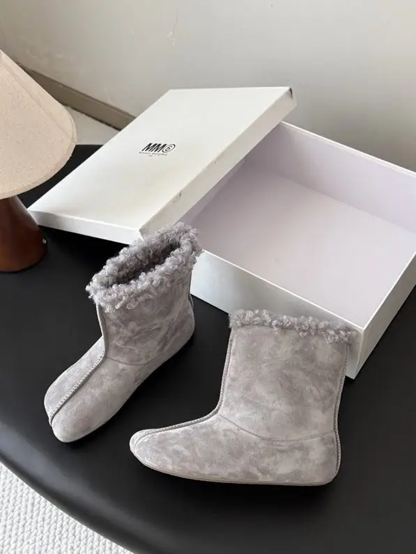 Maison Margiela MM6 — Черевики Tabi шкіряні на хутрі