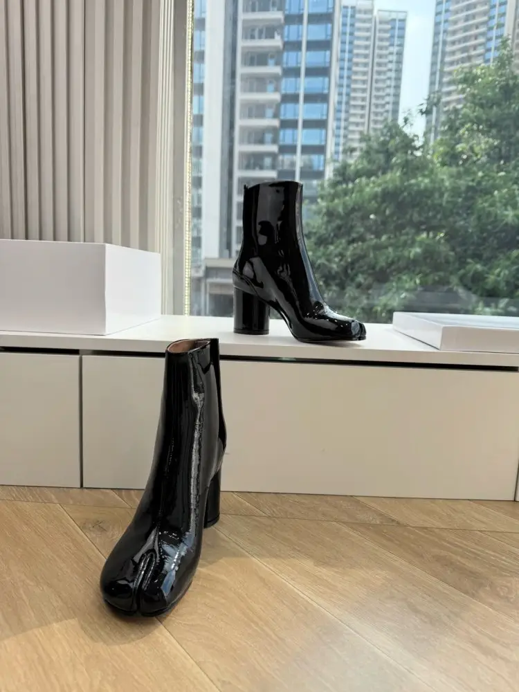 Maison Margiela MM6 Черевики Tabi жіночі з роздвоєним носком на підборах — Фото 4