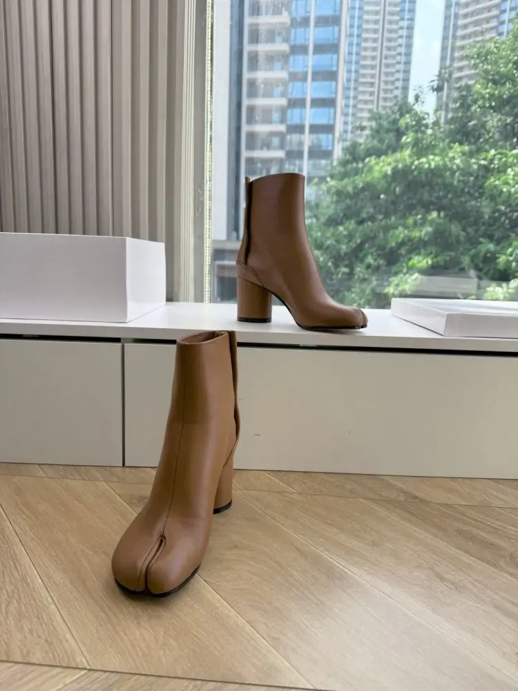 Maison Margiela MM6 Черевики Tabi жіночі з роздвоєним носком на підборах — Фото 4