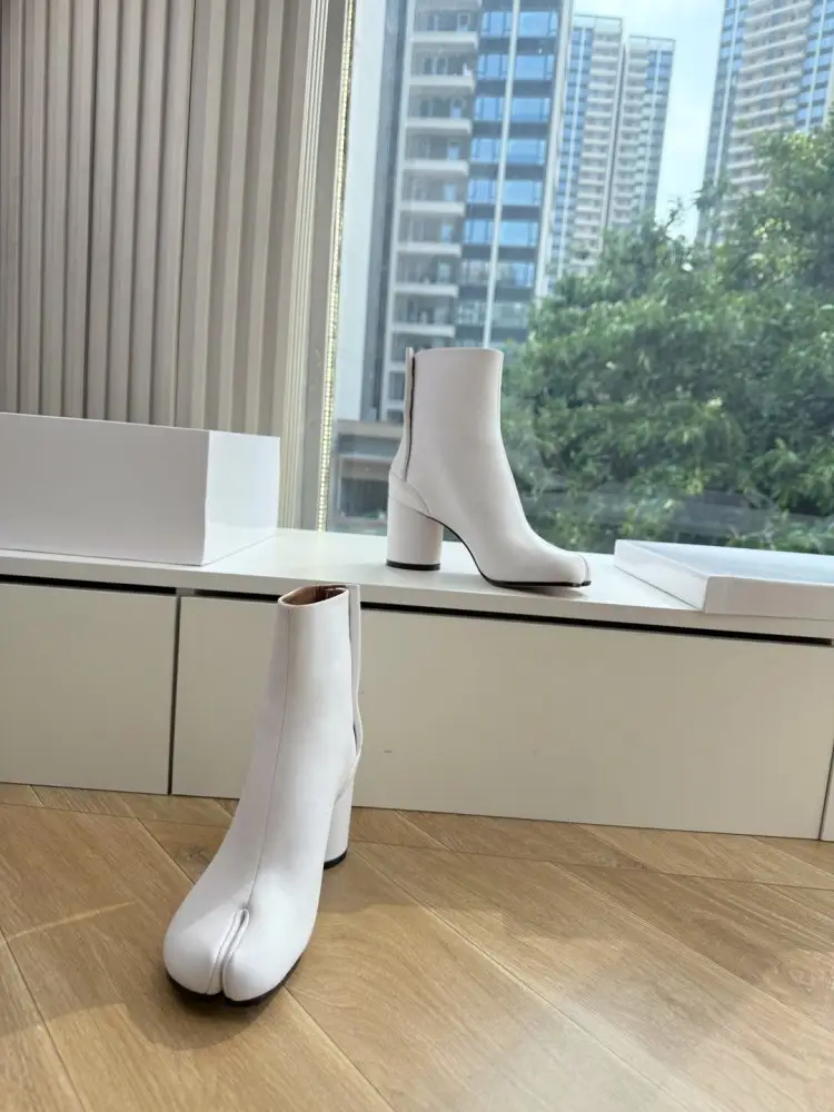 Maison Margiela MM6 Черевики Tabi жіночі з роздвоєним носком на підборах — Фото 4