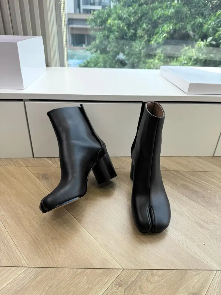Maison Margiela MM6 Черевики Tabi жіночі з роздвоєним носком на підборах — Фото 5