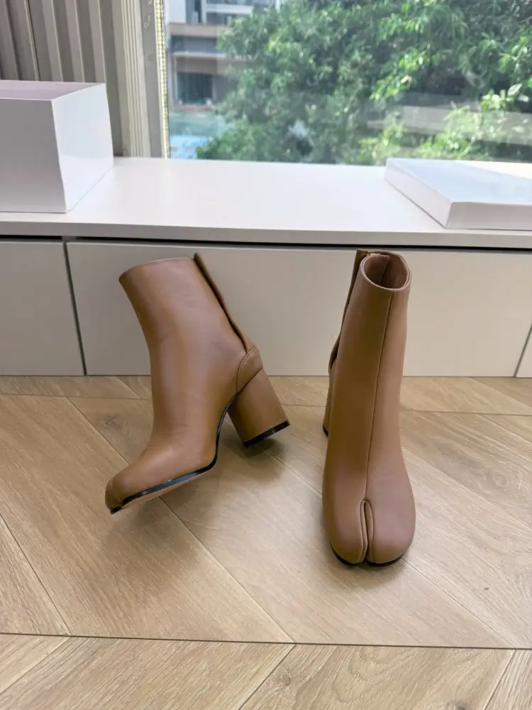 Maison Margiela MM6 Черевики Tabi жіночі з роздвоєним носком на підборах — Фото 5