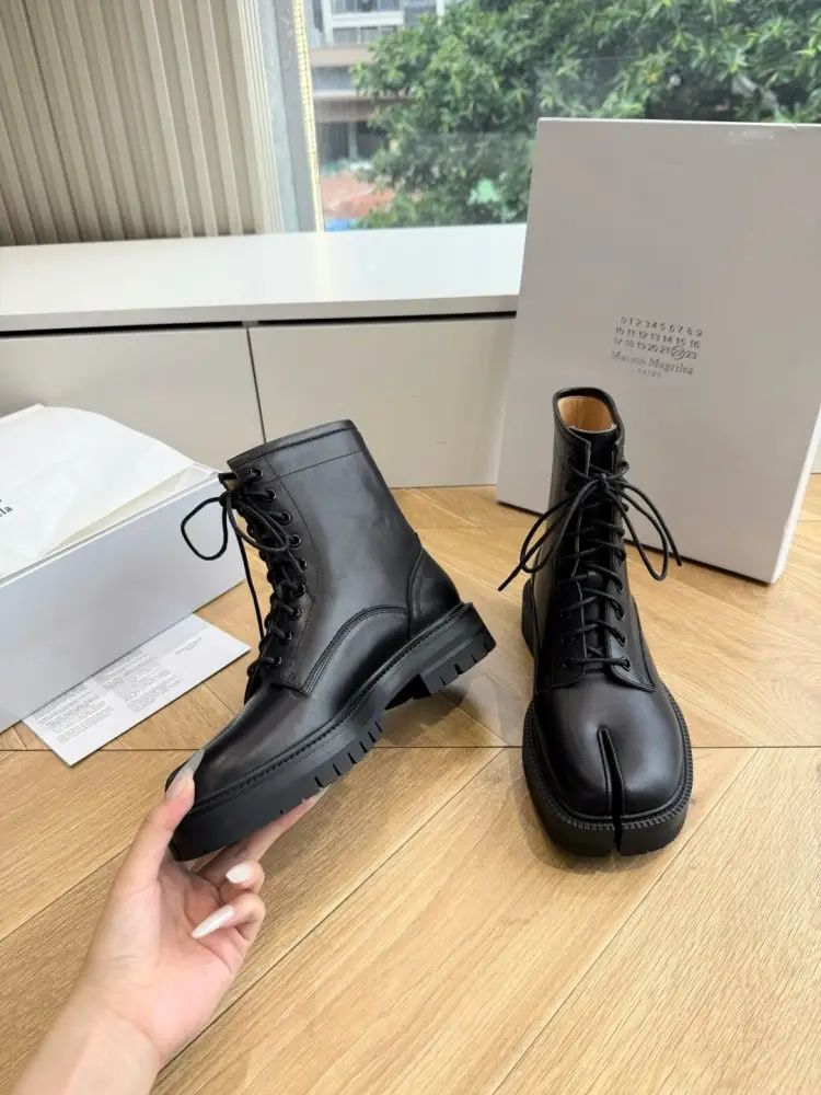 Maison Margiela MM6 Ботинки женские — Фото 3