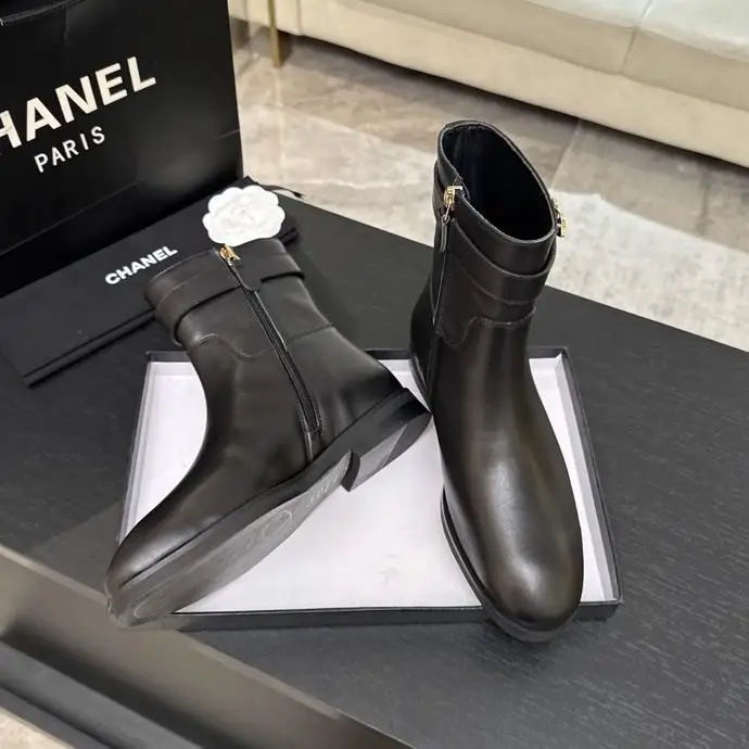 Maison Margiela MM6 Ботинки женские — Фото 3