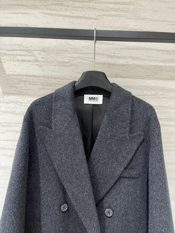 Maison Margiela MM6 Coat cashmere women's — Photo 3