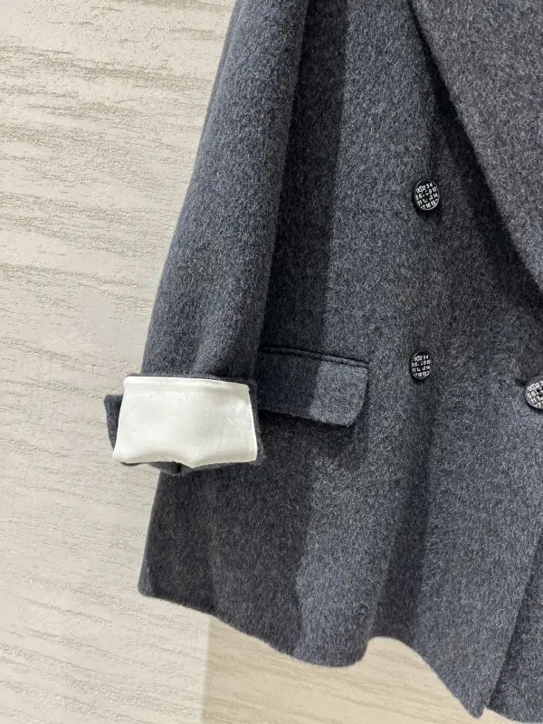 Maison Margiela MM6 Coat cashmere women's — Photo 4