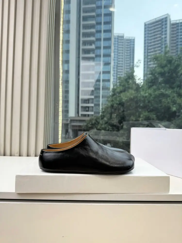 Maison Margiela MM6 Лоферы women's — Photo 3