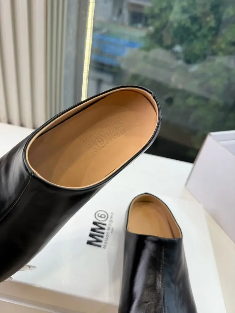 Maison Margiela MM6 Лоферы women's — Photo 4