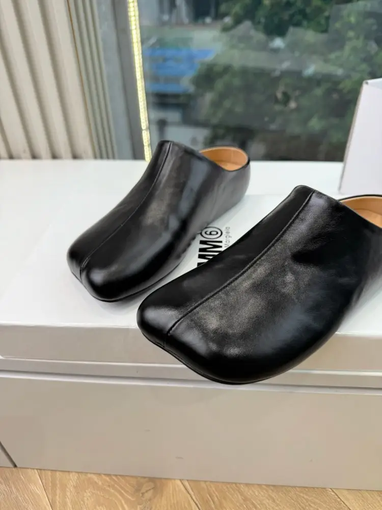 Maison Margiela MM6 Лоферы women's — Photo 5