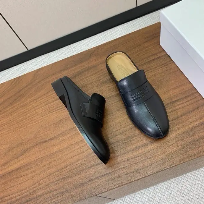Maison Margiela MM6 — Мюли жіночі