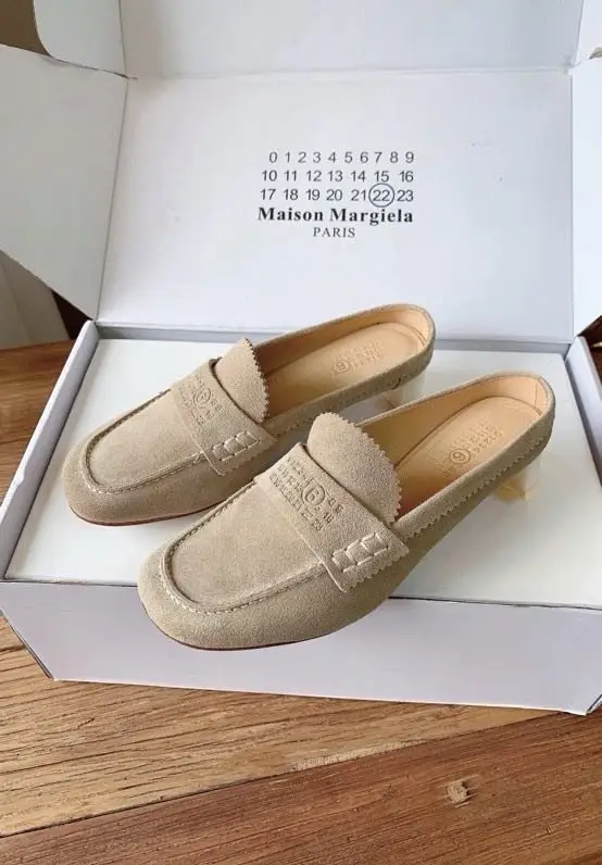 Maison Margiela MM6 — Shoes лоферы on heel
