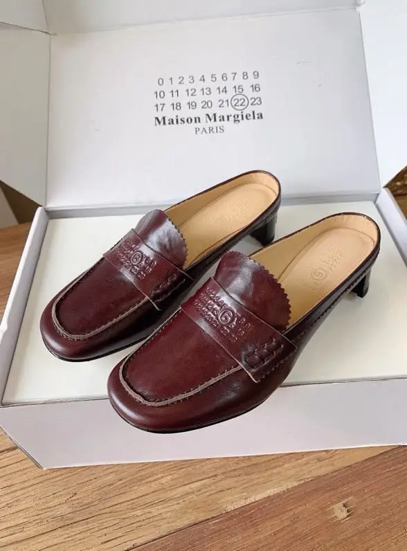 Maison Margiela MM6 — Shoes лоферы on heel