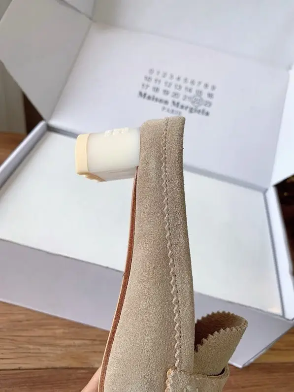 Maison Margiela MM6 Туфли лоферы на каблуке — Фото 4