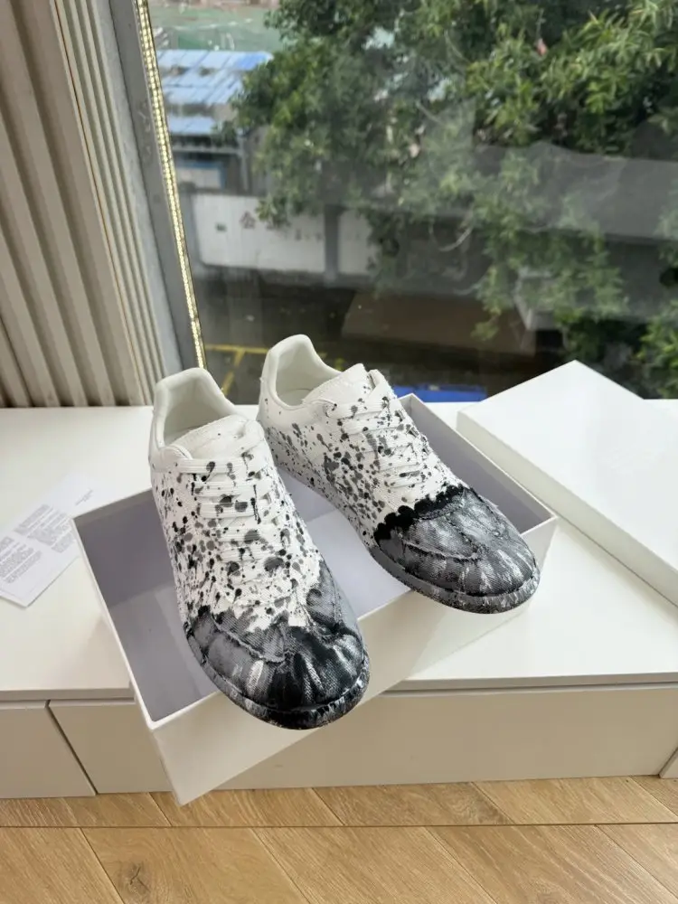 Maison Margiela MM6 Shoes MM6 — Photo 4