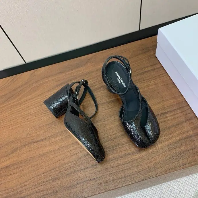 Maison Margiela MM6 — Туфлі Tabi з роздвоєним носком
