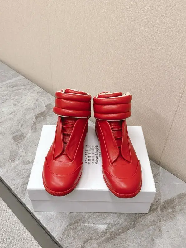 Maison Margiela MM6 — Кроссовки женские