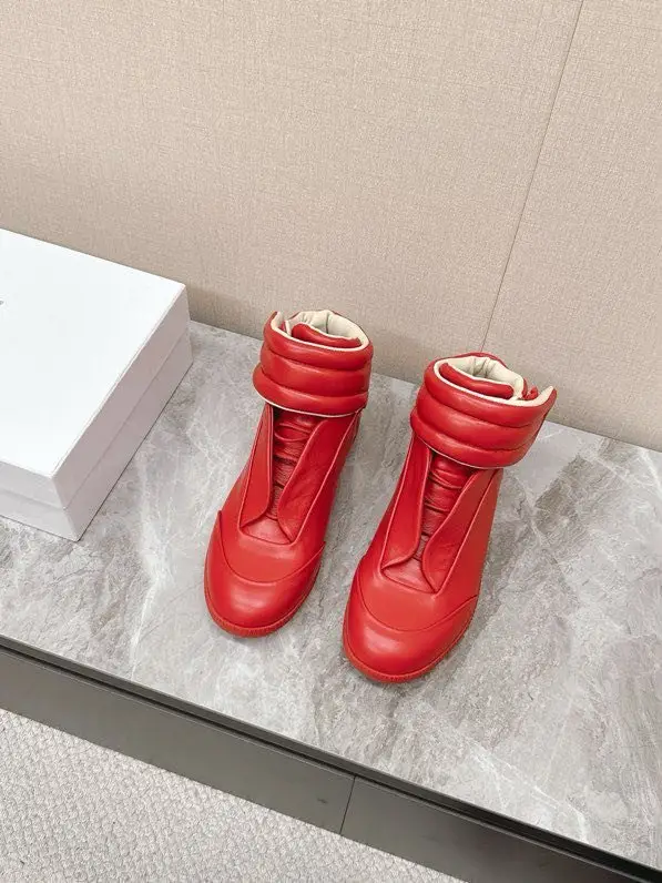 Maison Margiela MM6 Кроссовки женские — Фото 3