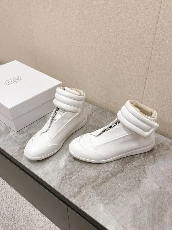 Maison Margiela MM6 Sneakers women's — Photo 3