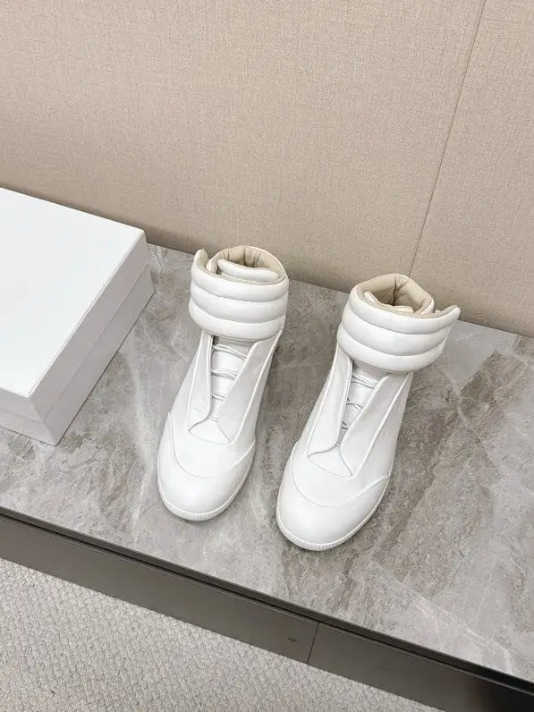 Maison Margiela MM6 Sneakers women's — Photo 5